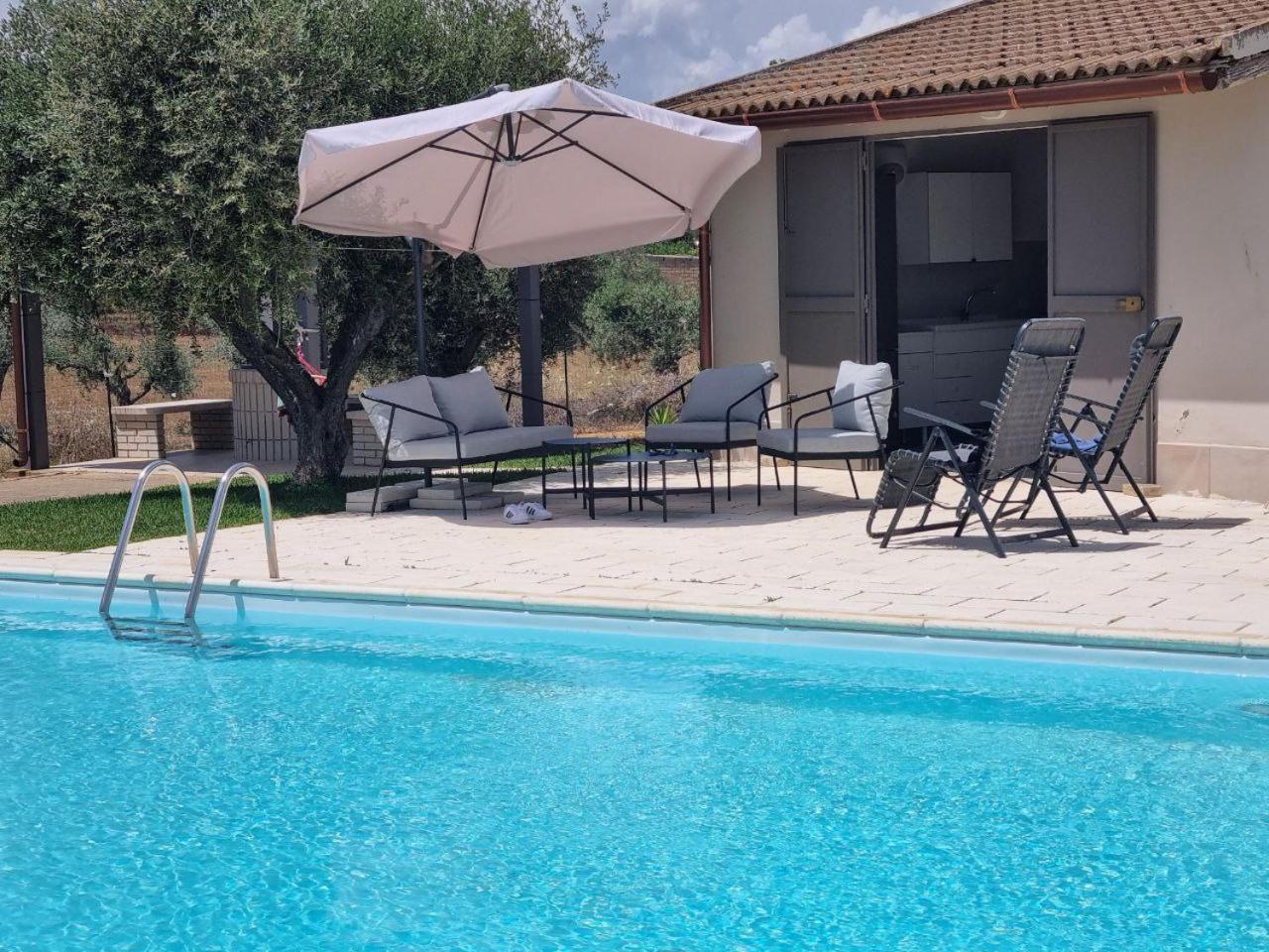 Accogliente Villa Con Piscina Caltagirone Dış mekan fotoğraf